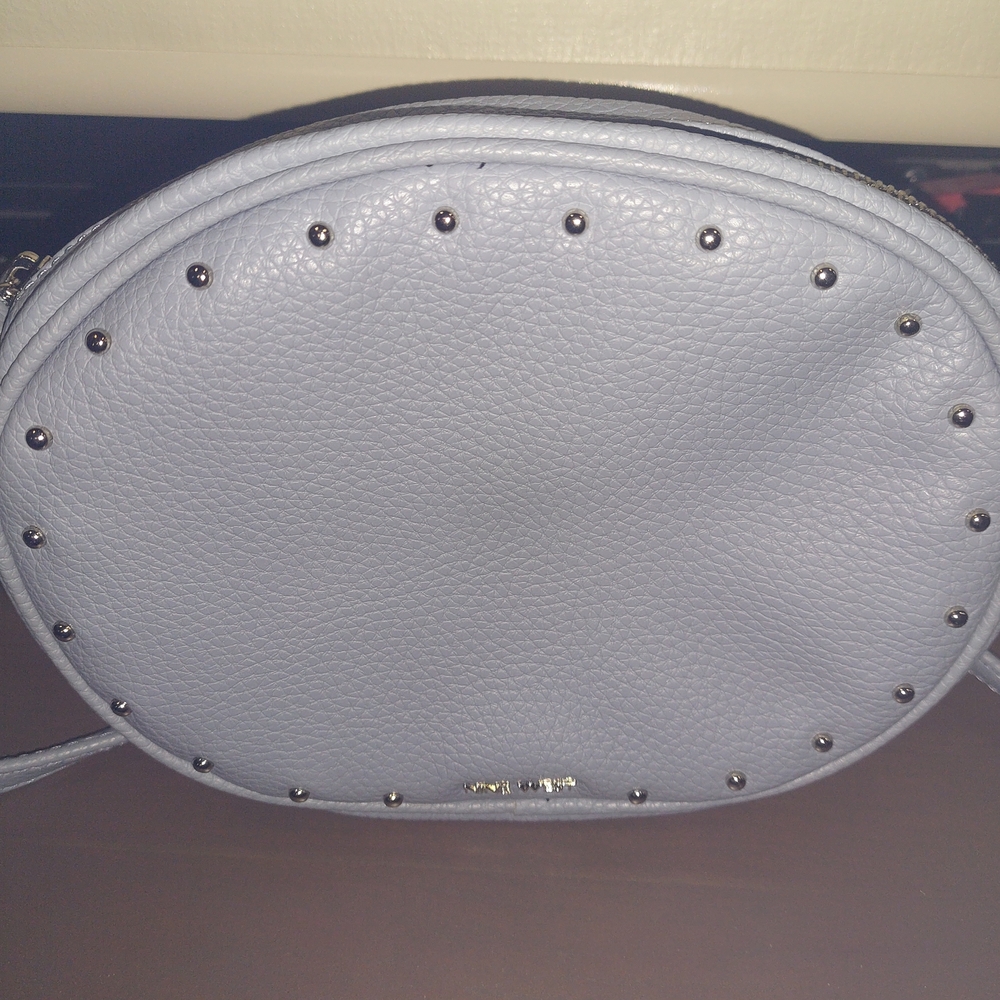 Elegant Nine West light blue cross body purse